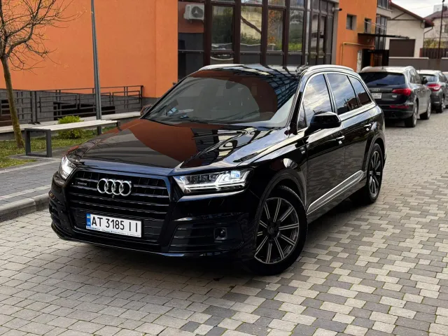 Audi Q7 - фото 4