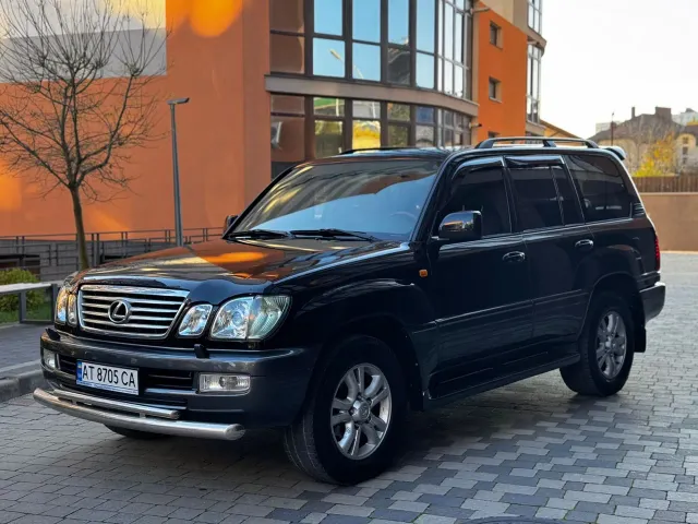 Lexus LX - фото 2
