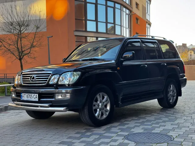 Lexus LX - фото 4