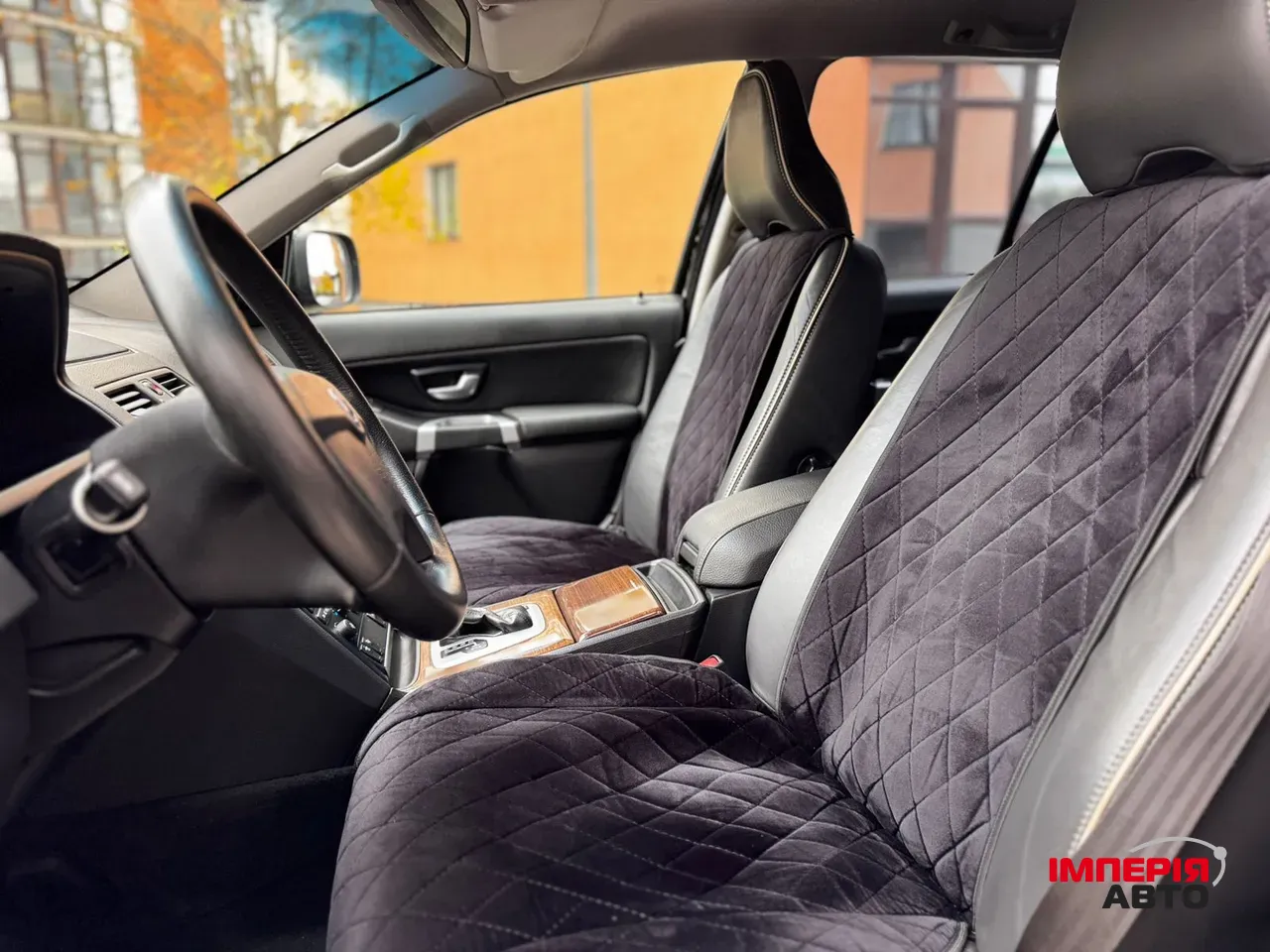 Volvo XC90 - фото 48