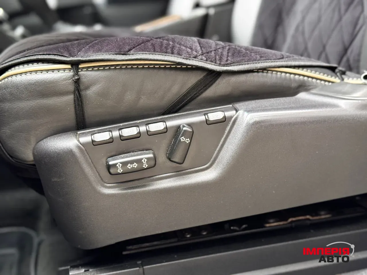 Volvo XC90 - фото 40