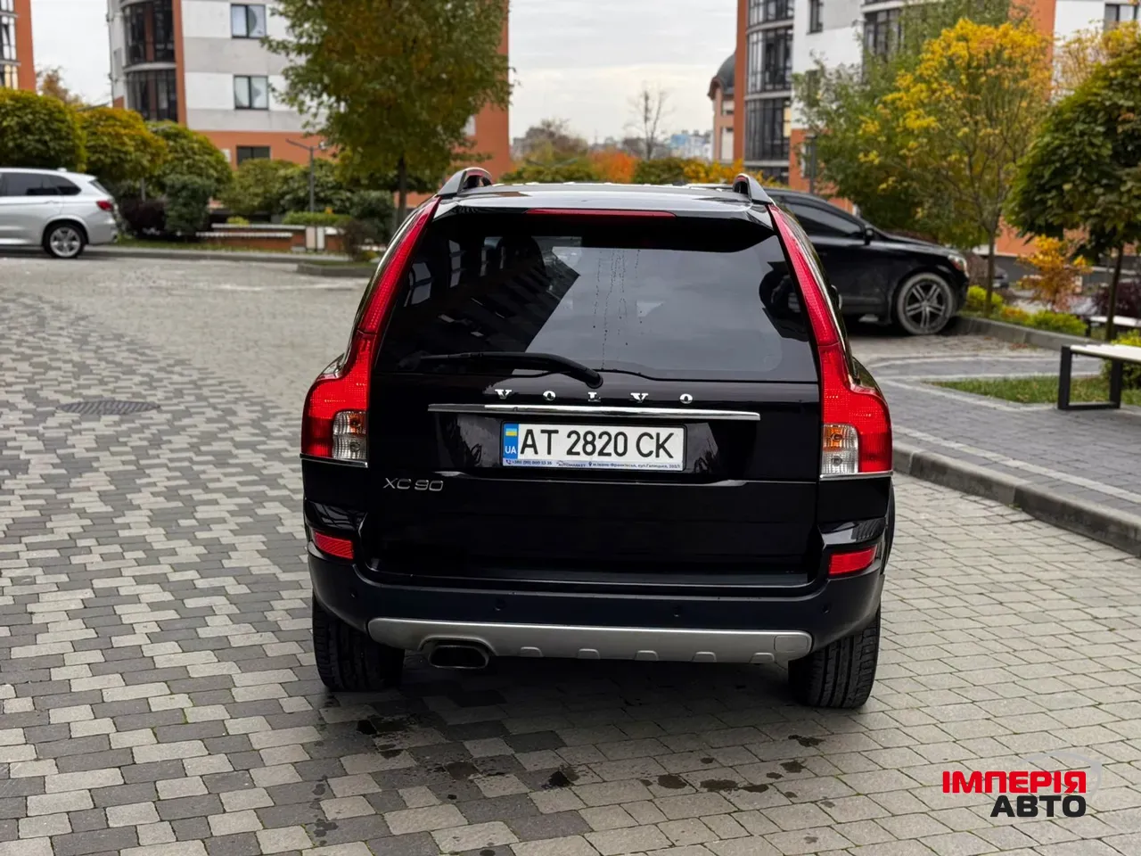 Volvo XC90 - фото 29