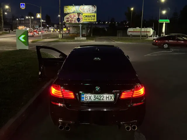 BMW 5 серії - фото 3