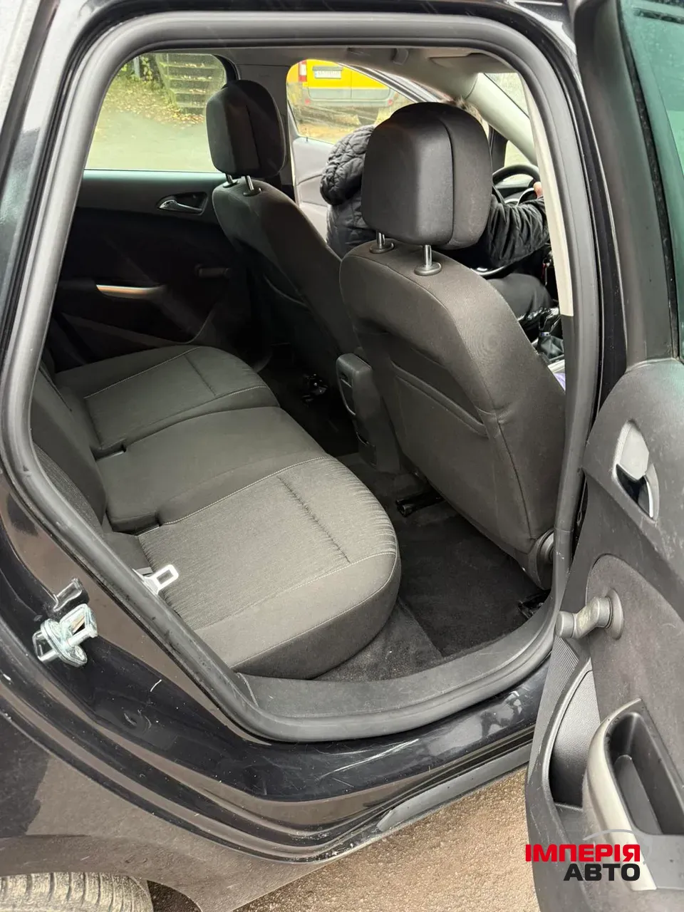 Opel Astra - фото 9