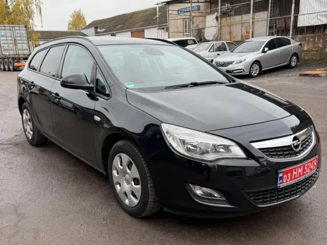 Opel Astra - фото 3
