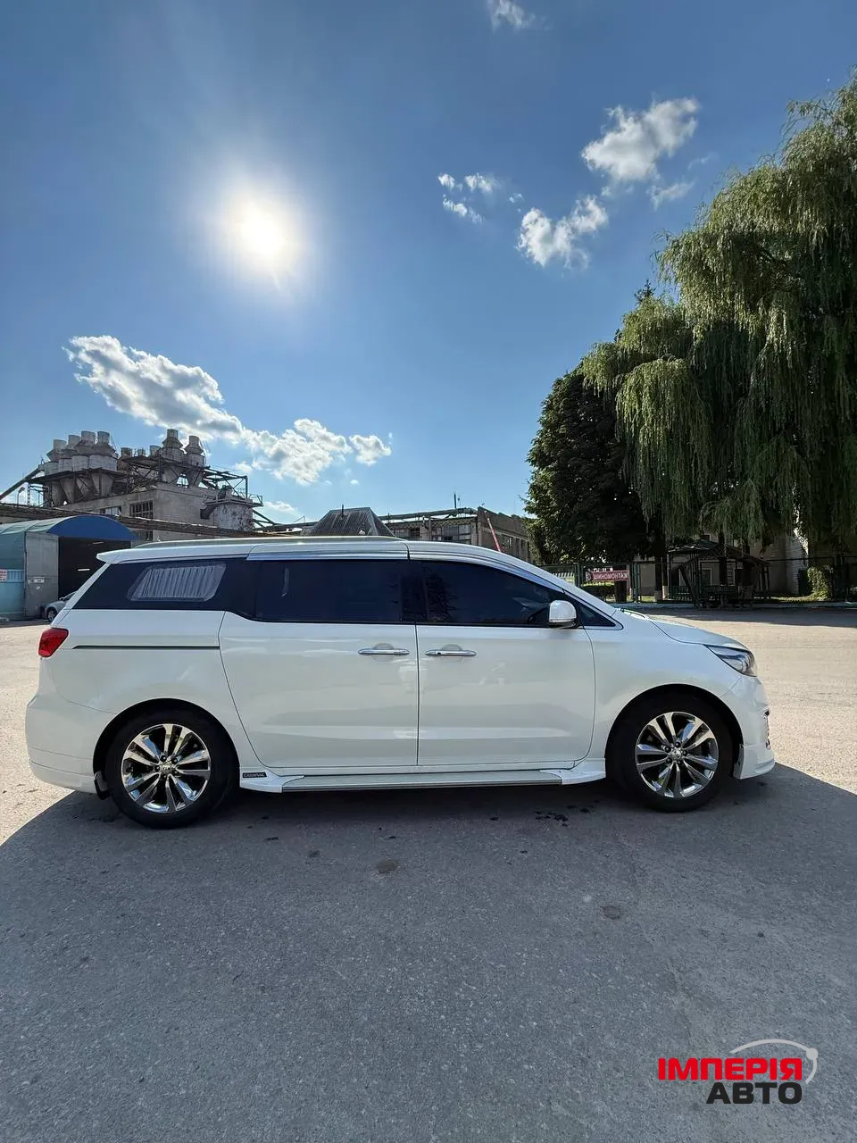 Kia Carnival - фото 5