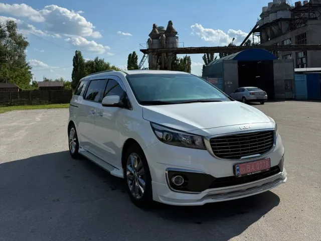 Kia Carnival - фото 4