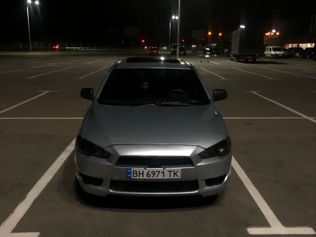 Mitsubishi Lancer - фото 2