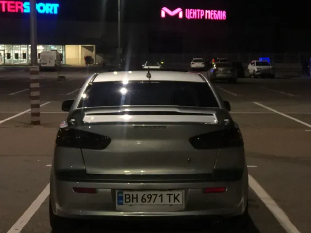 Mitsubishi Lancer - фото 3