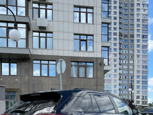 Toyota RAV4 - фото 5