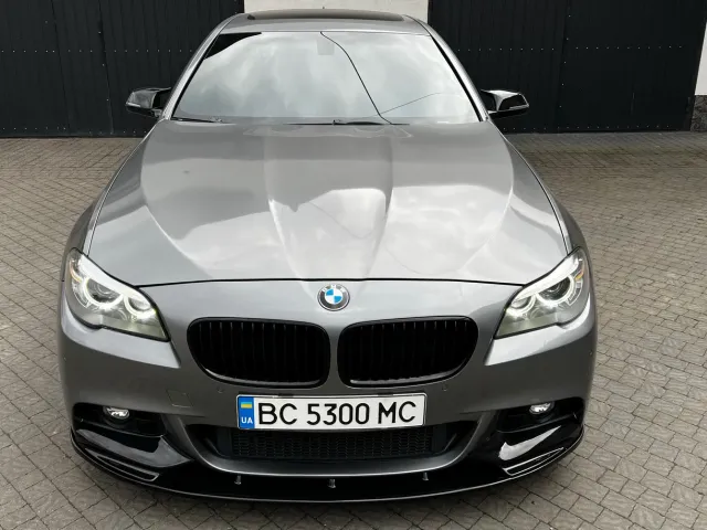 BMW 5 серії - фото 1