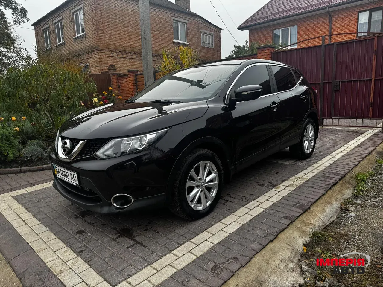 Nissan Qashqai - фото 1
