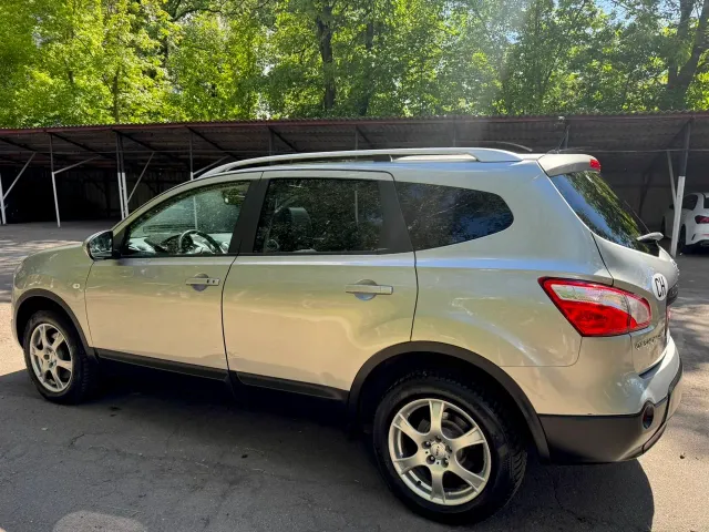 Nissan Qashqai+2 - фото 5