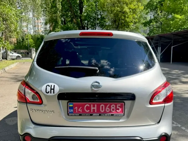 Nissan Qashqai+2 - фото 4