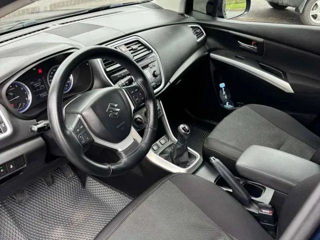 Suzuki SX4 - фото 4