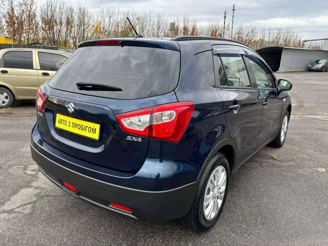 Suzuki SX4 - фото 2