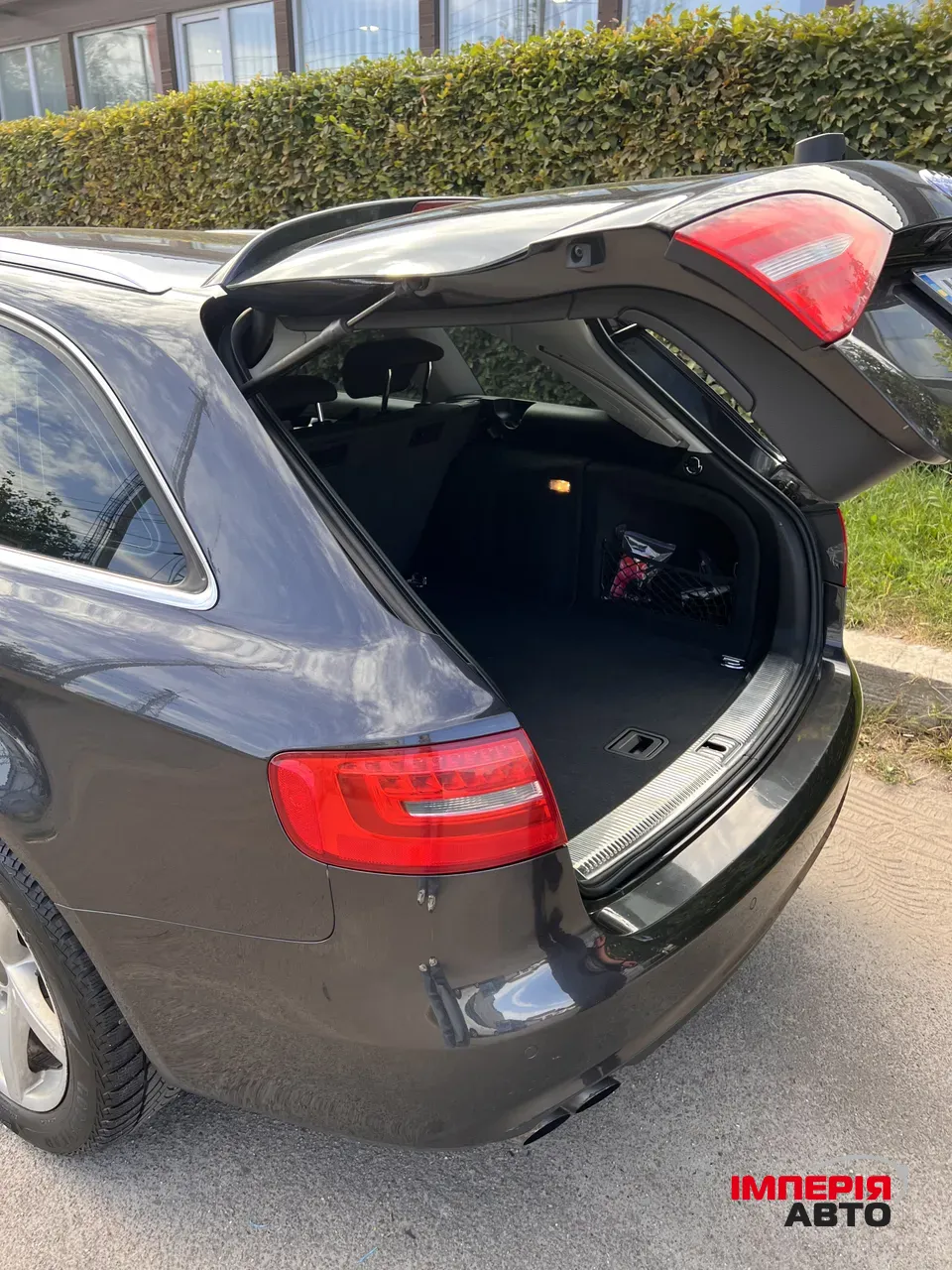 Audi A4 - фото 16