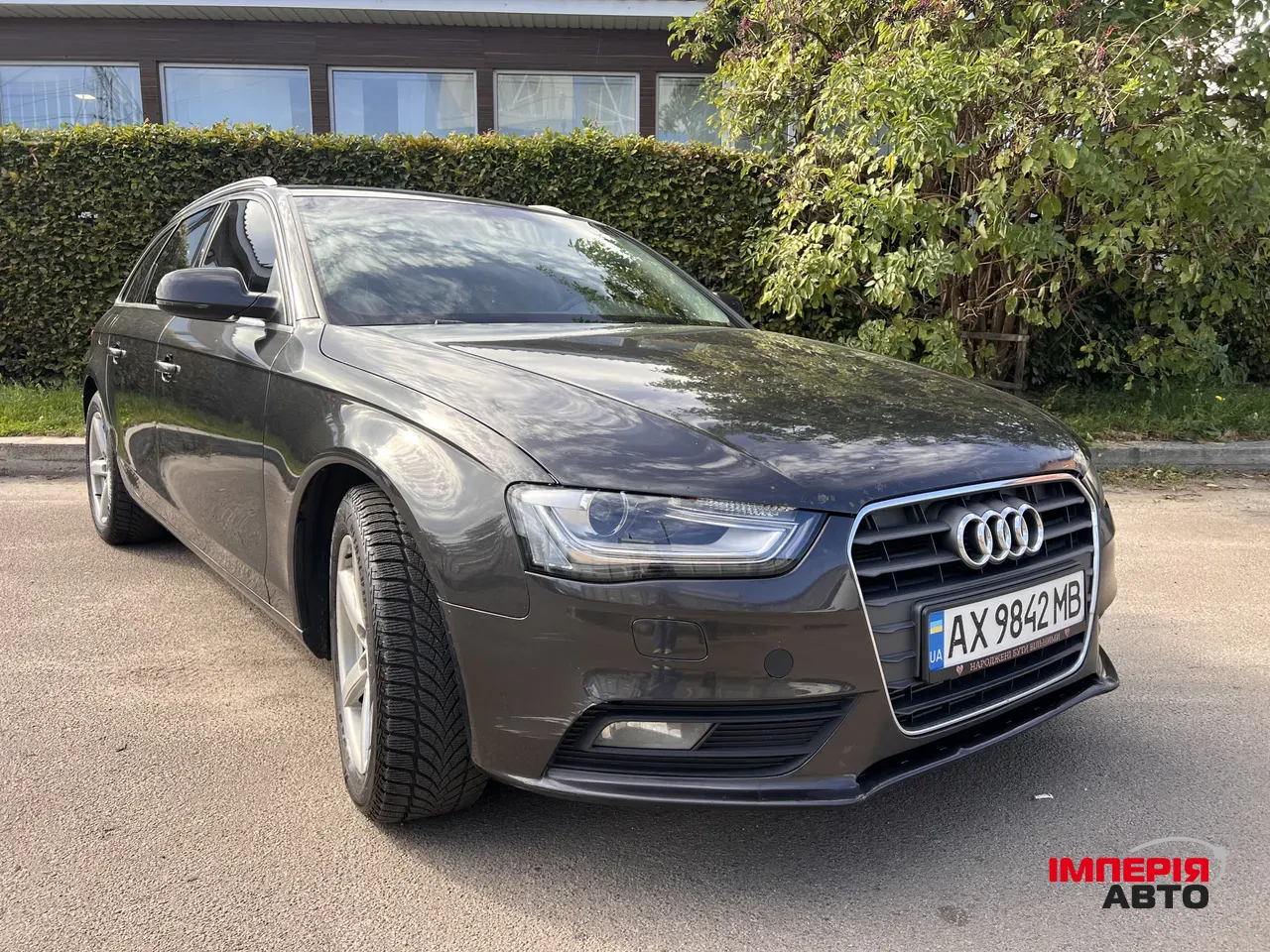 Audi A4 - фото 4