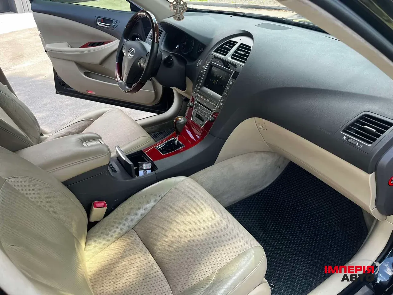 Lexus ES - фото 15