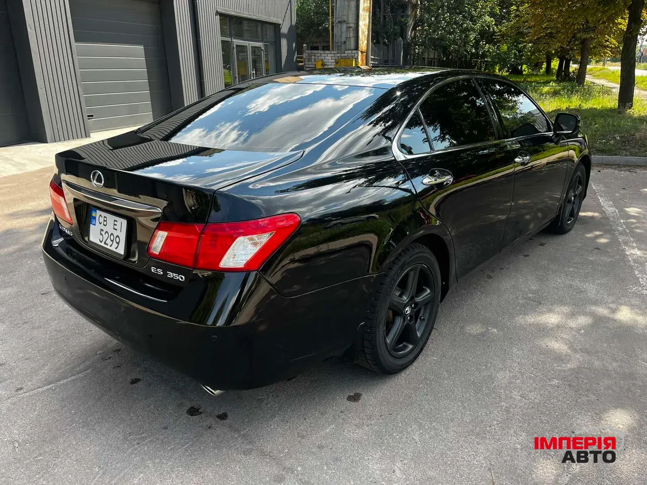 Lexus ES - фото 17