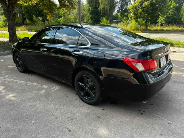 Lexus ES - фото 5