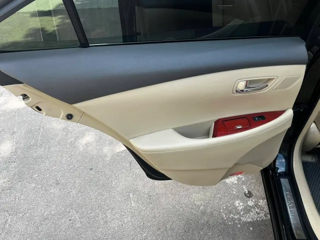 Lexus ES - фото 4