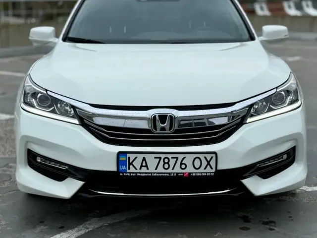 Honda Accord - фото 1