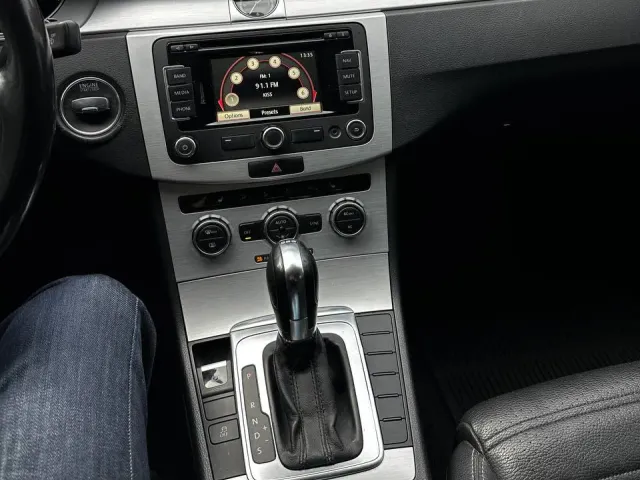 Volkswagen Passat CC - фото 4