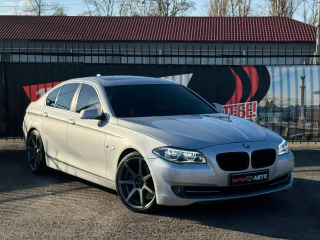 BMW 5 серії - фото 1