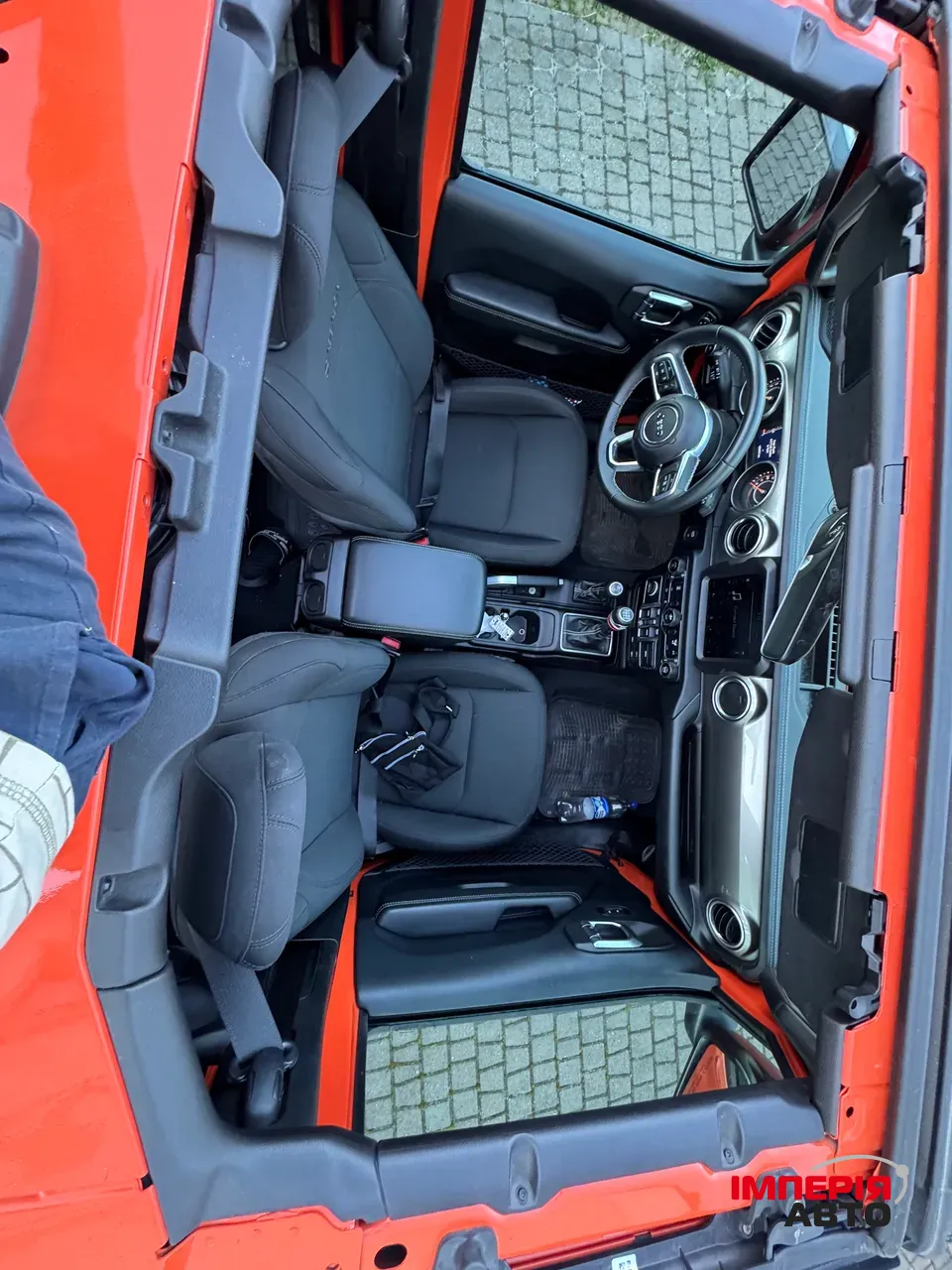 Jeep Wrangler - фото 9