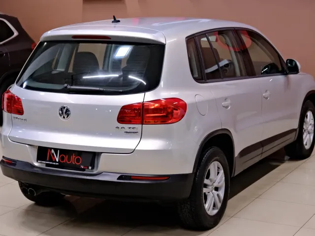 Volkswagen Tiguan - фото 5