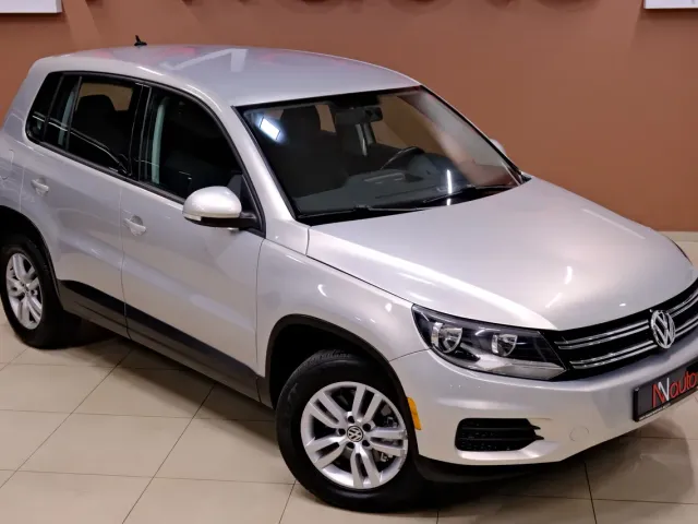 Volkswagen Tiguan - фото 4