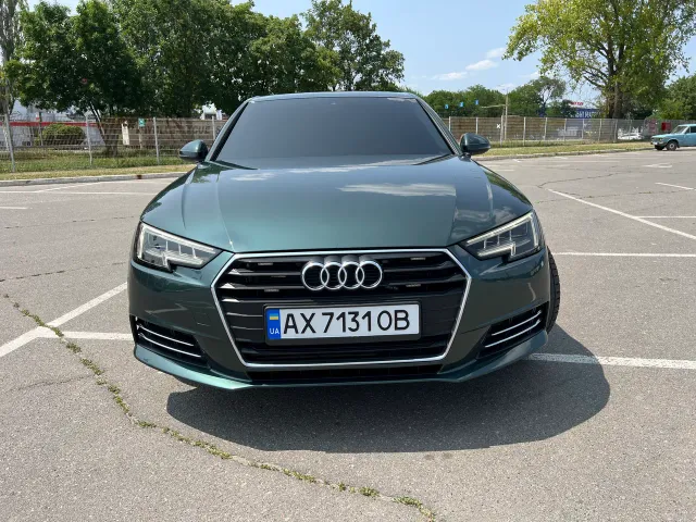 Audi A4 - фото 2