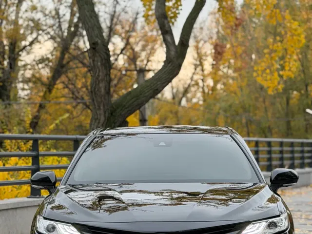 Toyota Camry - фото 3