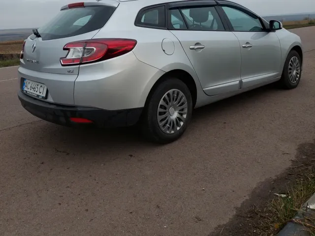 Renault Megane - фото 5