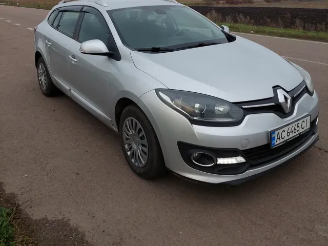 Renault Megane - фото 4