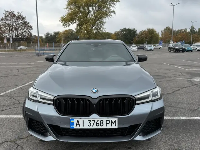 BMW 5 серії - фото 2