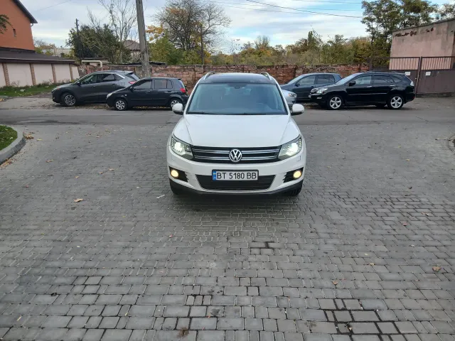 Volkswagen Tiguan - фото 2