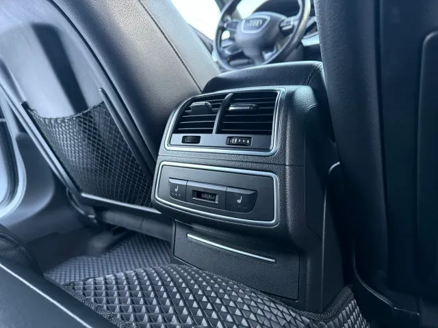 Audi A6 - фото 4