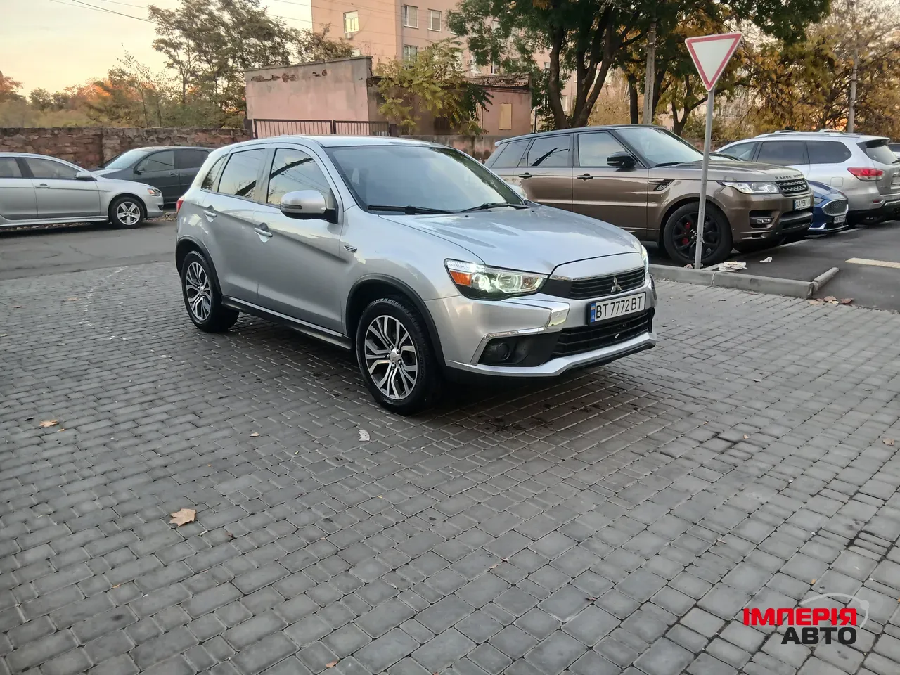 Mitsubishi Outlander Sport - фото 9