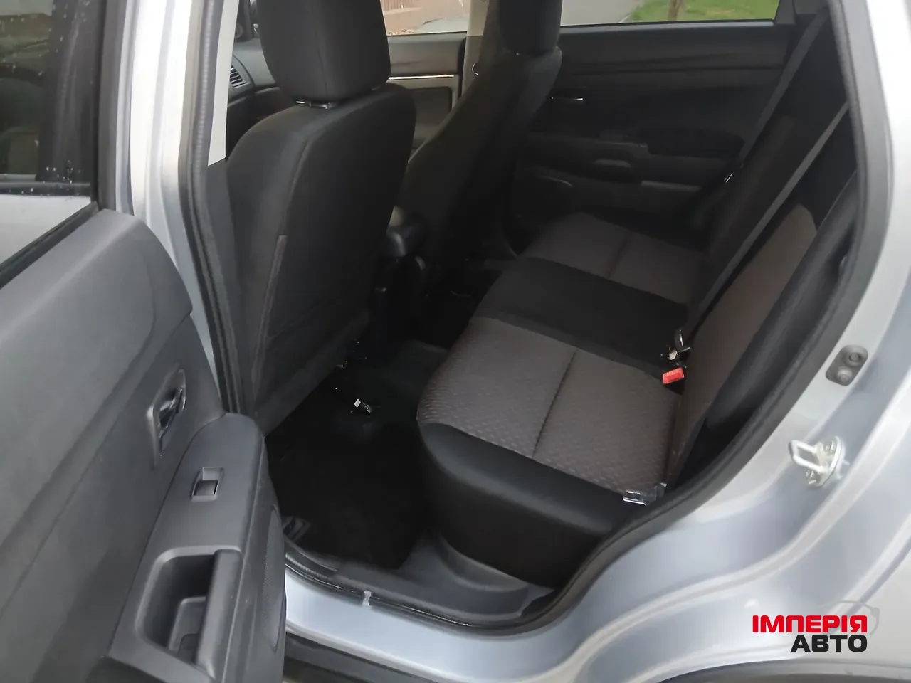 Mitsubishi Outlander Sport - фото 13