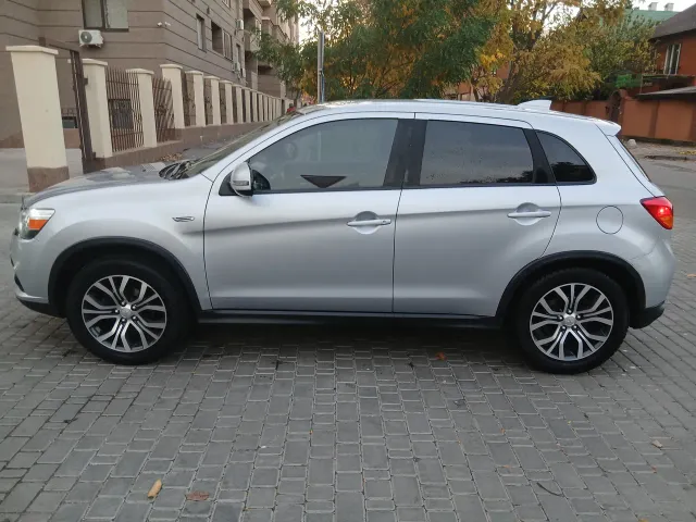 Mitsubishi Outlander Sport - фото 3
