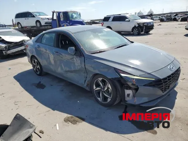 Hyundai Elantra - фото 5