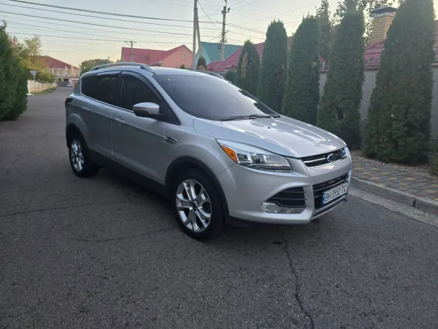 Ford Escape - фото 4