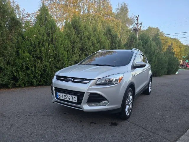 Ford Escape - фото 1