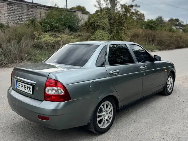 Lada (ВАЗ) Priora - фото 3