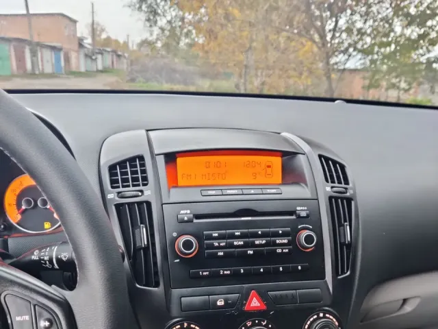 Kia Ceed - фото 5