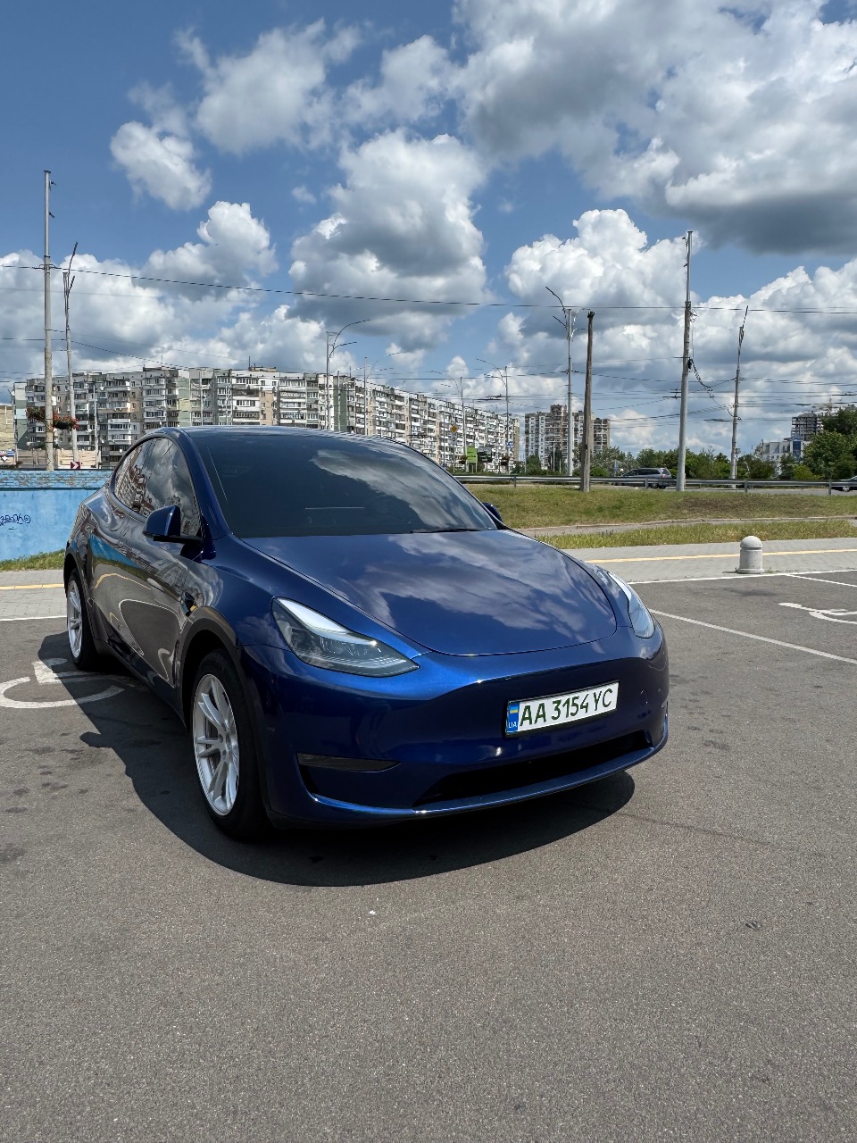 Tesla Model Y - фото 1