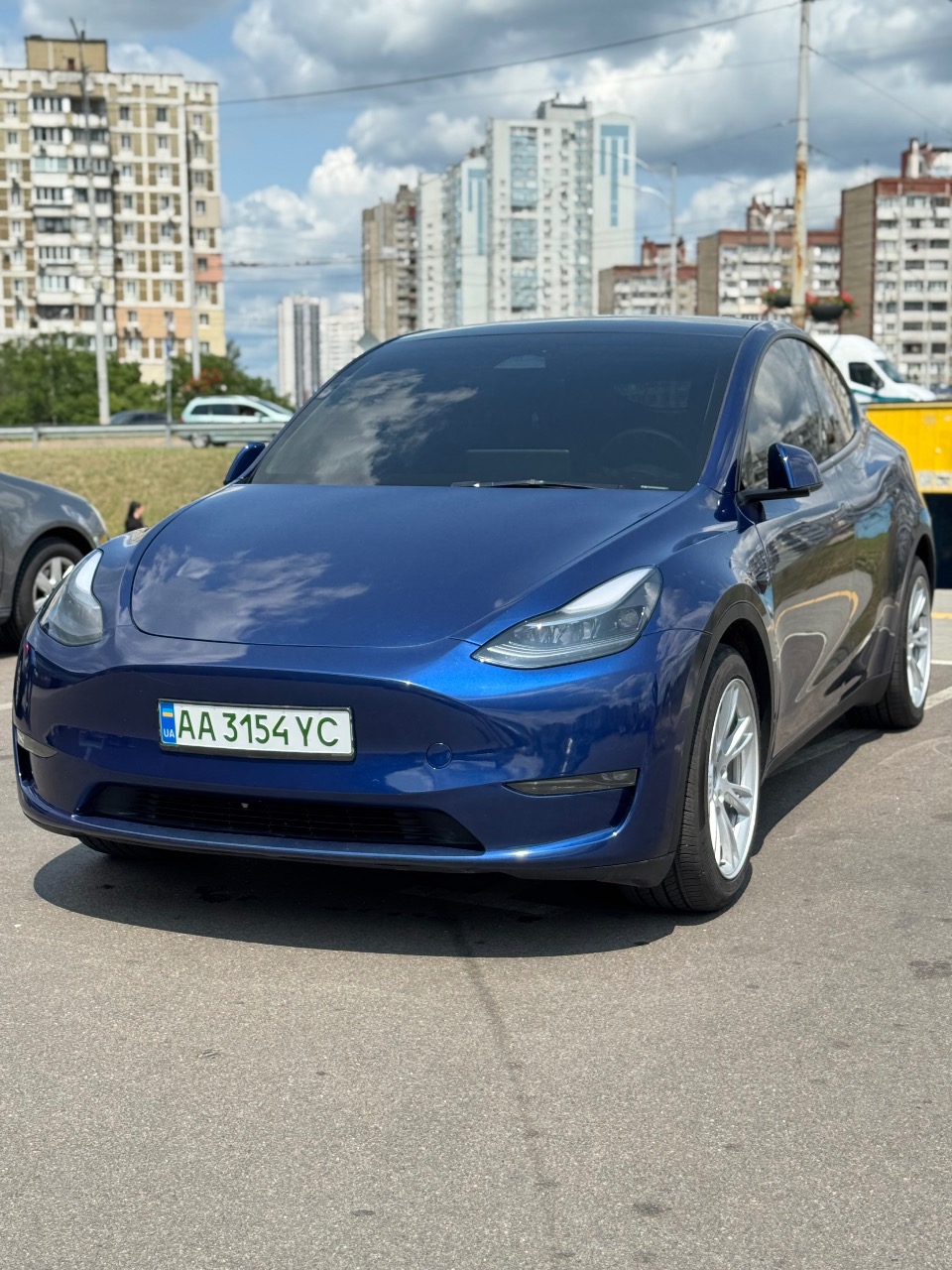 Tesla Model Y - фото 4