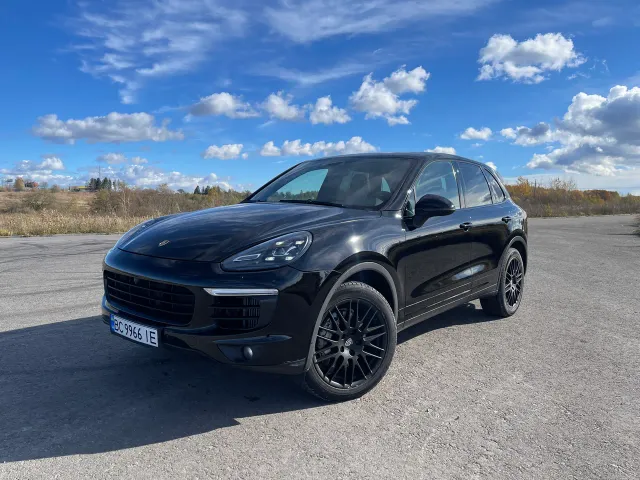 Porsche Cayenne - фото 1